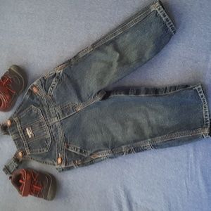 Oshkosh sneakers and overalls